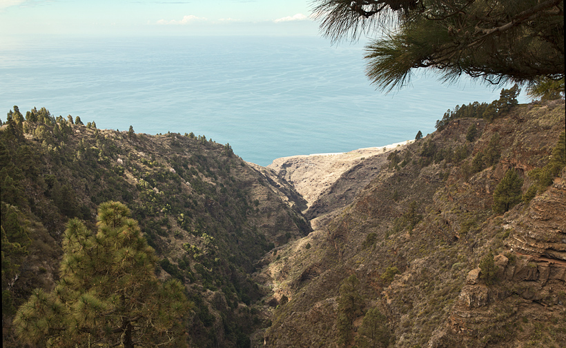 Luxuriöse Designervilla auf den Kanaren/La Palma mit Meerblick